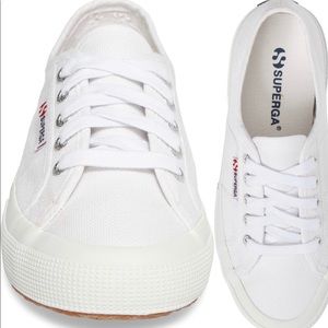 White Supergas Size 40